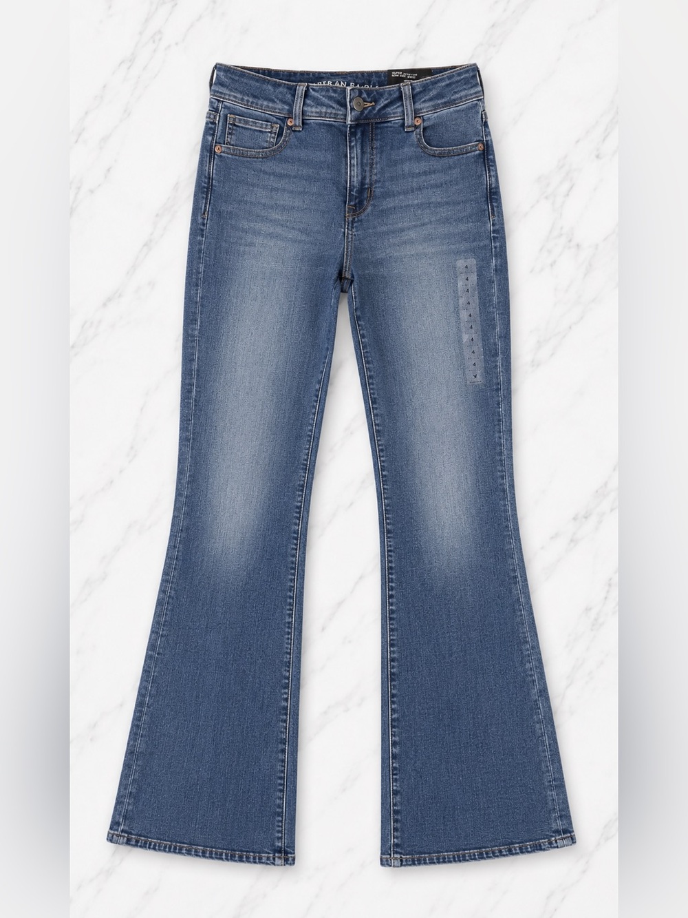 NWT AE Low Rise Kick Bootcut Jeans Next Level Stretch | Medium Wash | Size 4 - Picture 1 of 3